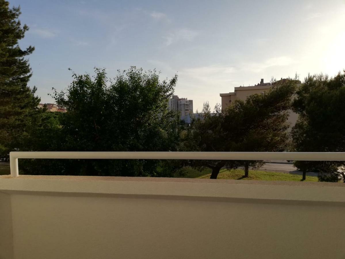 Apartment White Pula Bagian luar foto