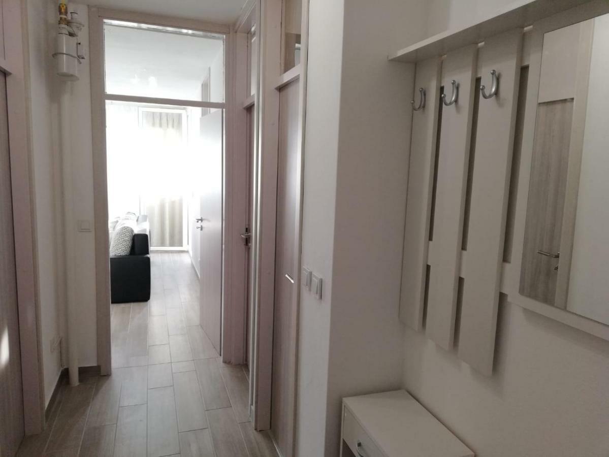Apartment White Pula Bagian luar foto